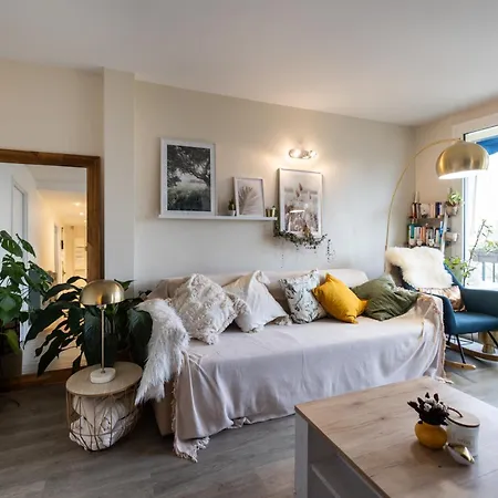 Air Conditioned, Inviting And Sunlit Appartement- Near Paris - Free Parking L'Hay-les-Roses Exterior photo