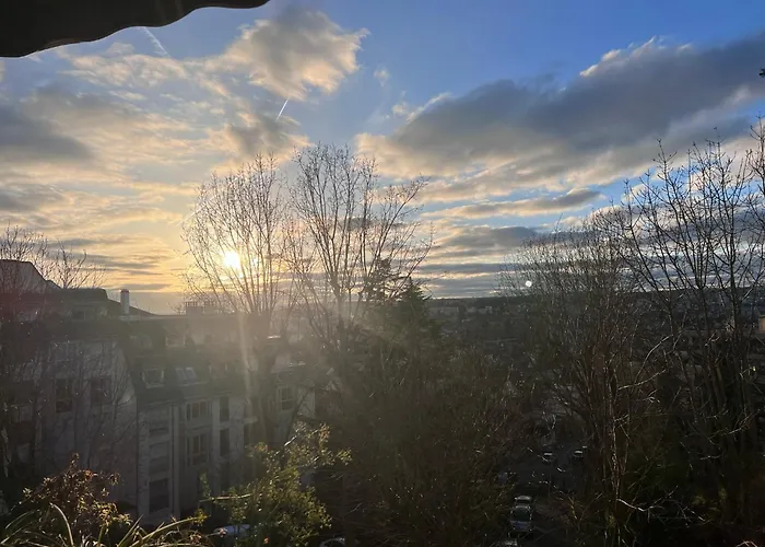 Air Conditioned, Inviting And Sunlit Appartement- Near Paris - Free Parking